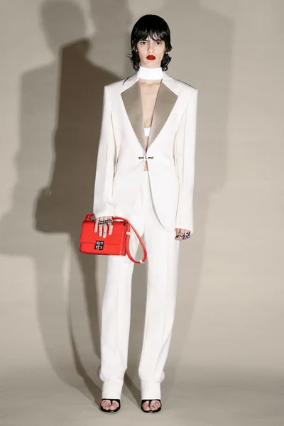 Look 1
